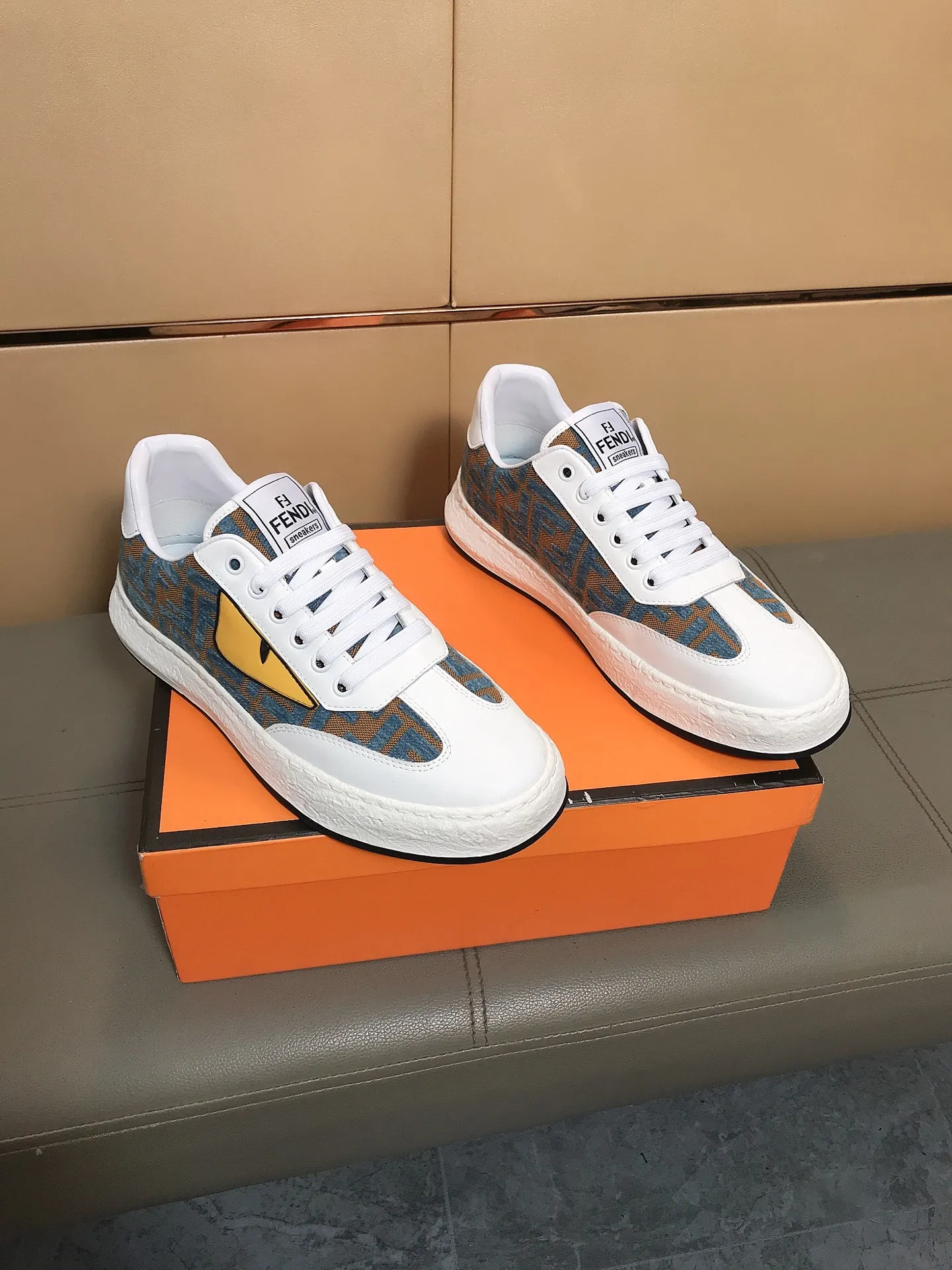 Men's Men's Shoes 230 🔆🔆👉Fendi [Fendi] Men's new low-top casual shoes are on the market🔥The shoe body is made of brand-specific printed fabric + cowhide, sheepskin foot pads, breathable and not covering the feet! Fashionable casual shoes 🙈Outsole is ultra-light, non-slip and wear-resistant👣 Standard size 38-44